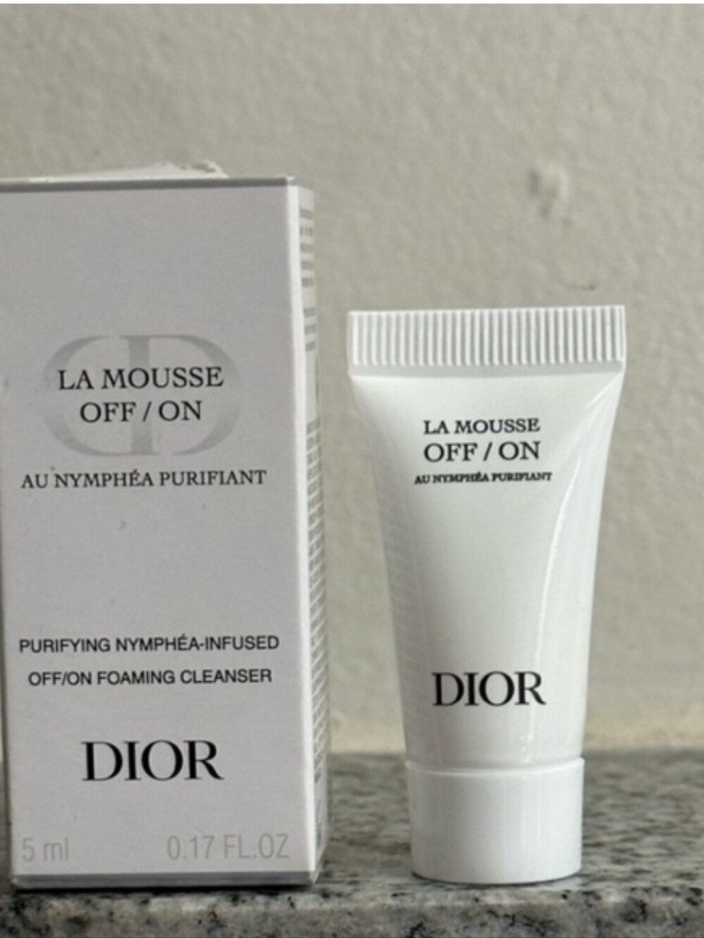 Dior NIB! La Mousse Off/On Purifying Foaming Cleanser/Cosmetic Bag Bundle - Picture 2 of 13